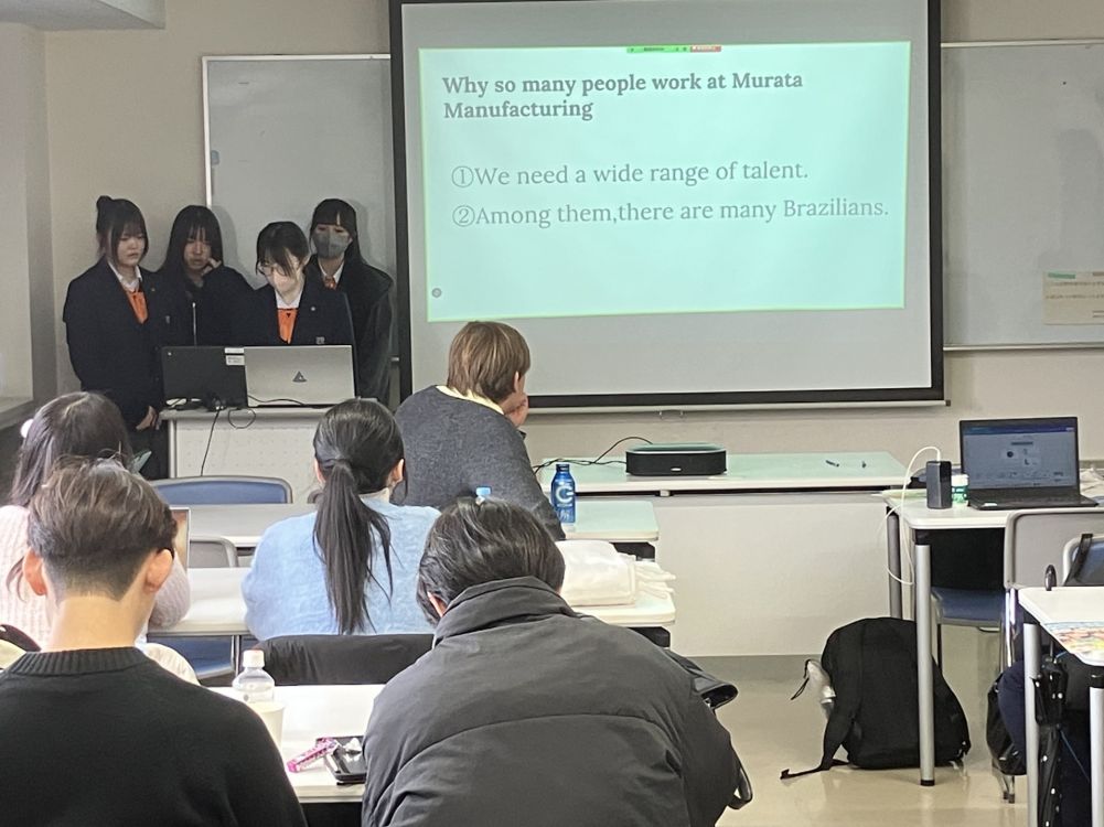 武生東高等学校　Hino・Quest（本校生２年生が福井大学の学生さんと一緒に探究学習の発表を行いました。）