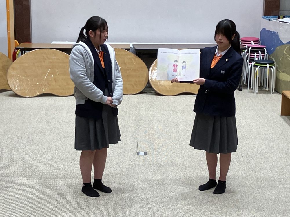 武生東高等学校　Hino・Quest（「越前市かこさとし　ふるさと絵本館　砳（らく）」で読み聞かせのイベントに参加しました）