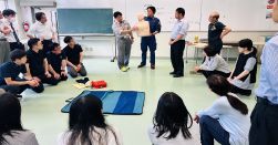 教職員対象のAED講習会を行いました