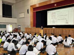 【３年生】「希望進路実現に向けて」講演会を実施しました