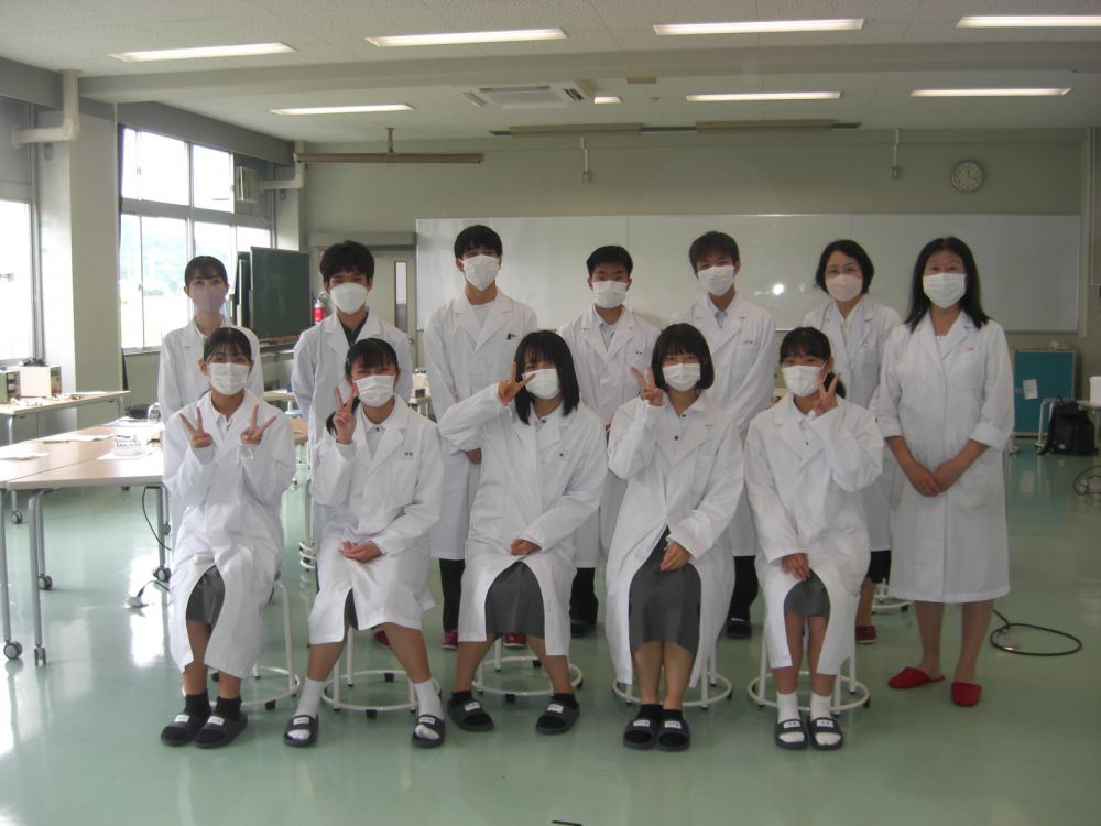 武生東高等学校　Hino・Quest（【2022年度1年生】産官学連携④サイエンス講座として，福井工業大学から教授を招いて，生物系・化学系の２講座で実験を行いました。）