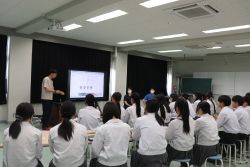 【２年生】障がい福祉の魅力，好きなことを見つける方法，教えていただきました！